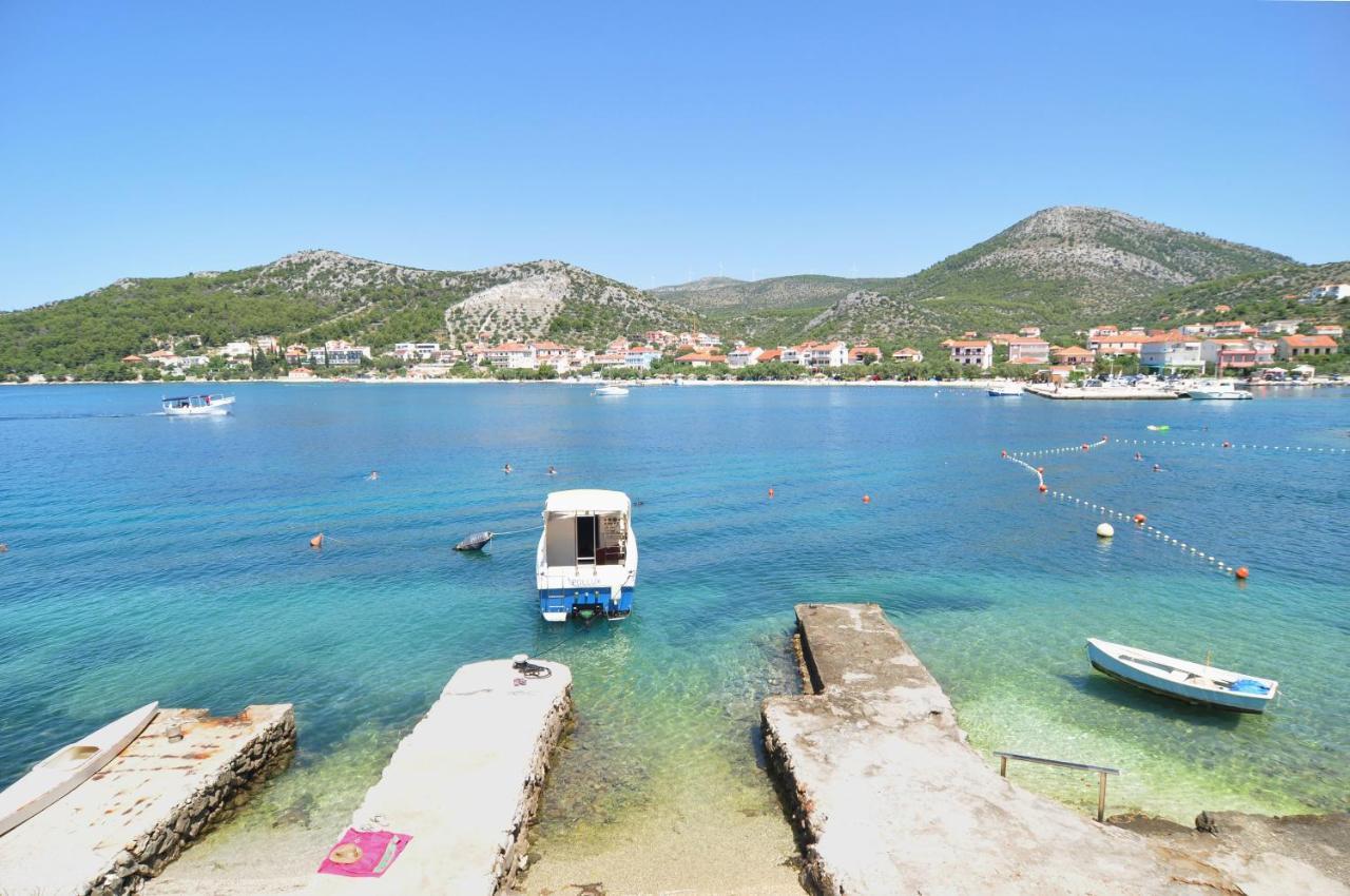 Apartment On The Beach, Zoranka Seget Vranjica Exterior foto