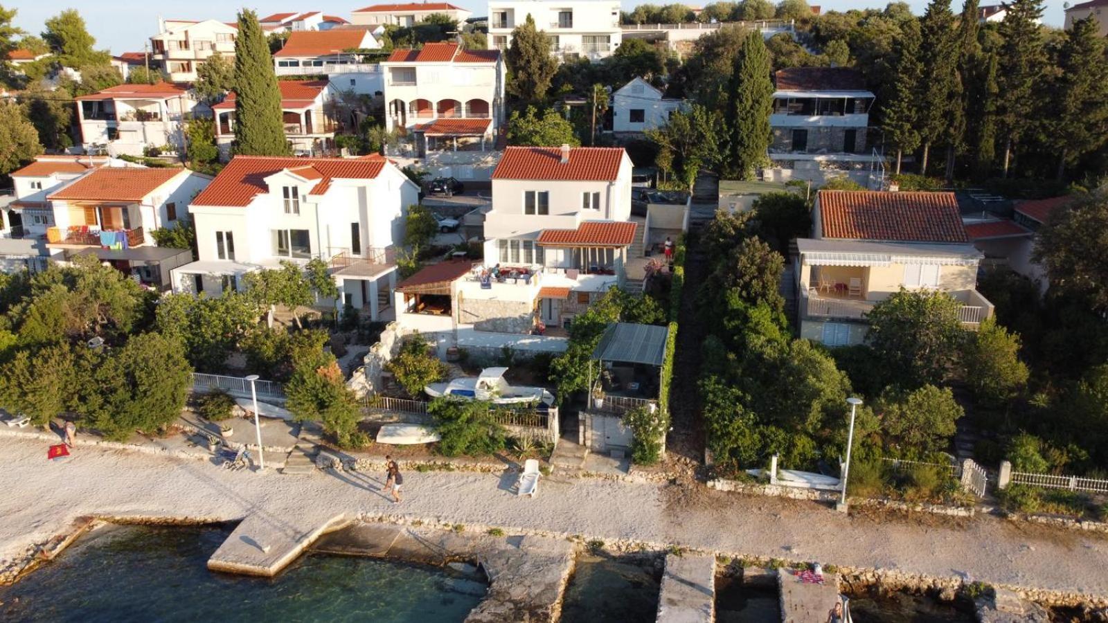 Apartment On The Beach, Zoranka Seget Vranjica Exterior foto